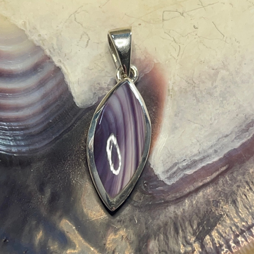 Novette Pendant Wampum Quahog Shell Sterling Silver P1025